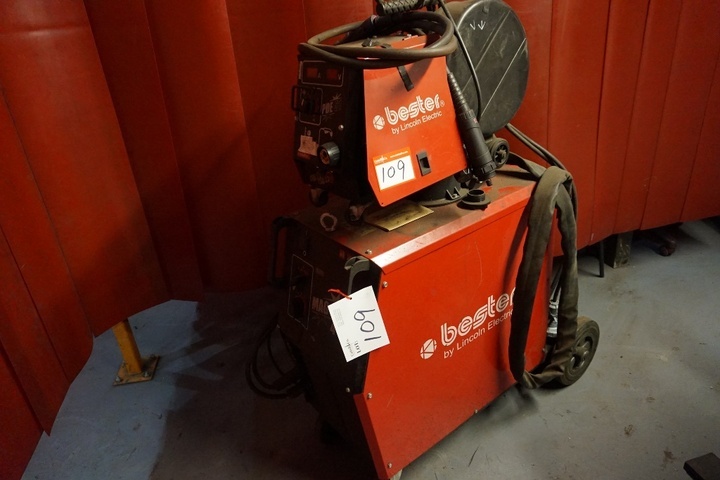 Lincoln Magster Bester 450 Mig Welding Set