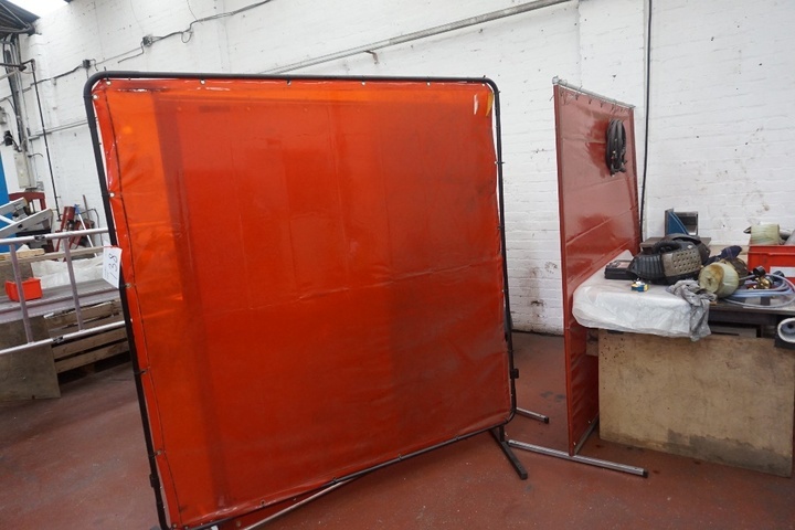 Qty of Welding Screens
