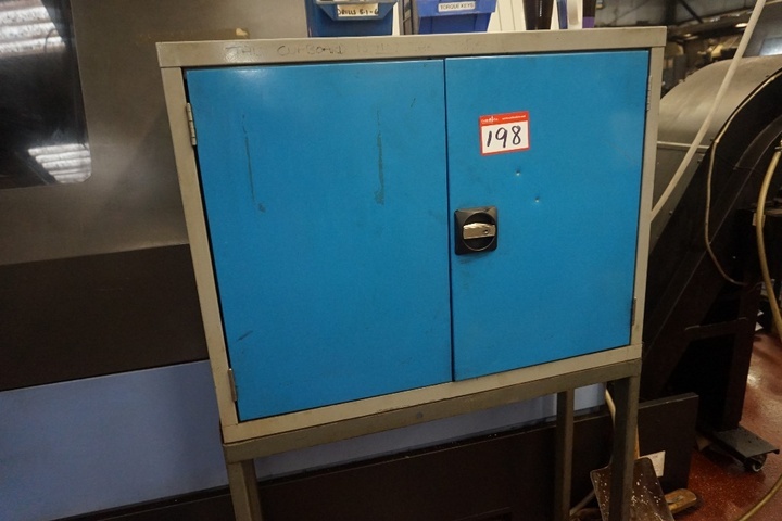 Cupboard with Qty Sleeves, Taps & Cutters