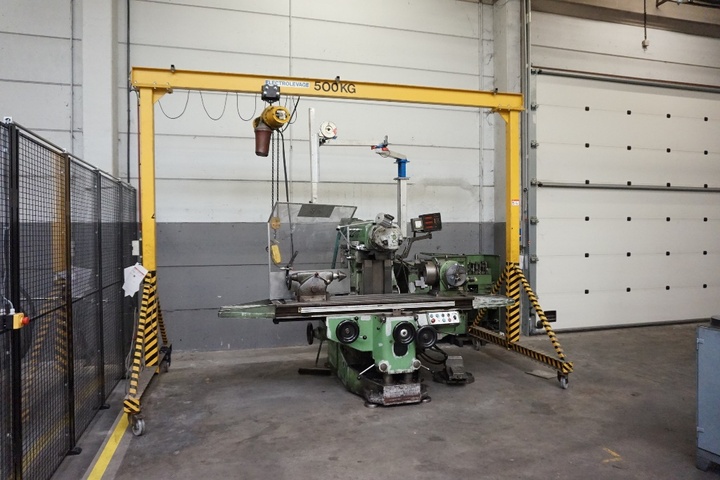 Electrolevage 500kg Portable Crane with Verlinde 500kg Hoist.