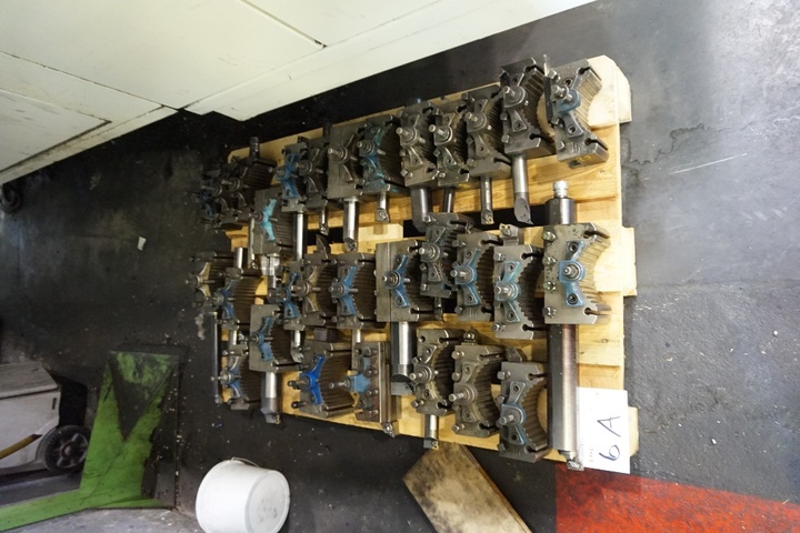 Large Qty of Quick Change Tooling