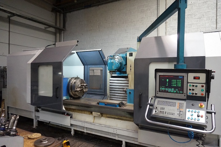 Nicolas Correa CF22/25 Milling Machine