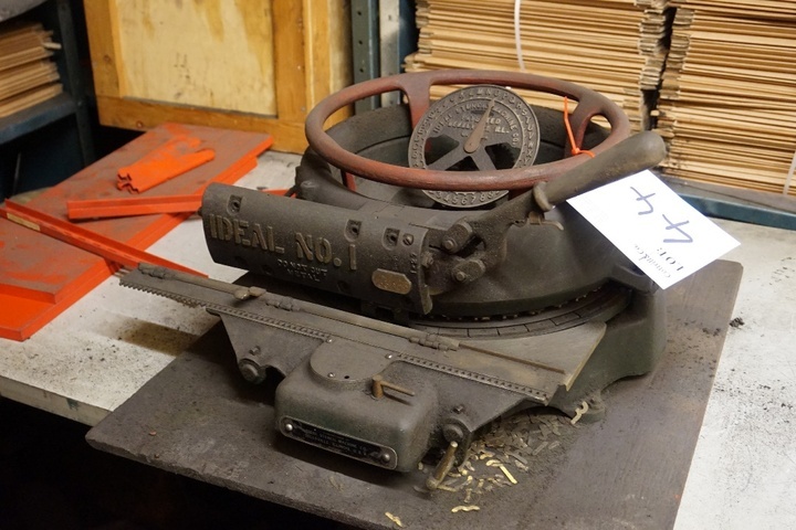 Ideal No. 1 Stencil Machine