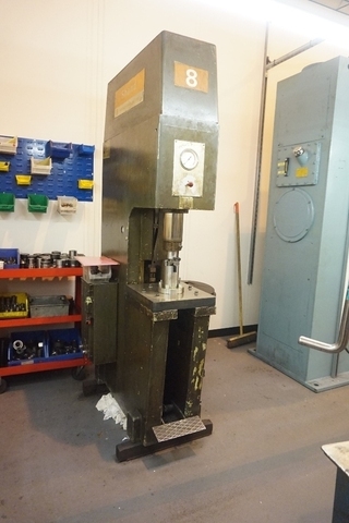 Stavely Shand Type CEA-12, 8-Ton Hydraulic C-Frame Press