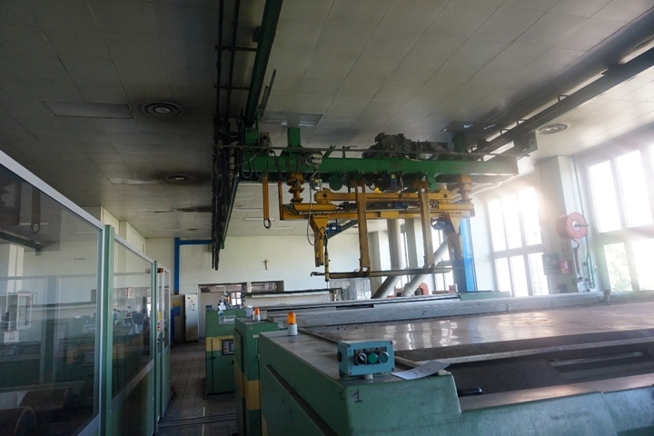 Overhead Gravure Cylinder Lifting System comprising two LEM 2 Ton Cranes
