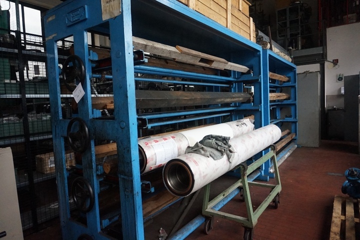 (2) x Cerutti 8 station cylinder Racking system