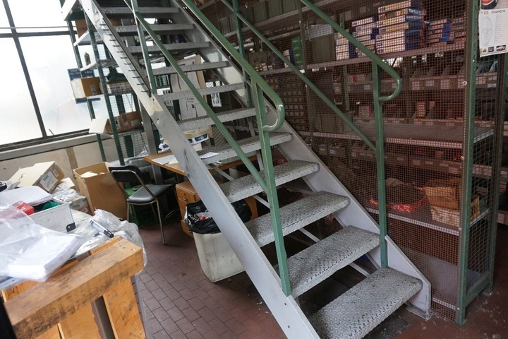 The Mezzanine Floor Structure