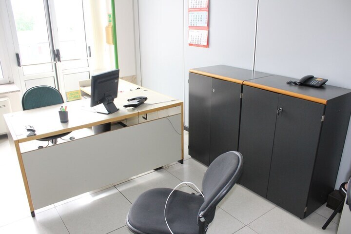 Contents of Office Including: Just Normlicht Colour Matching Unit