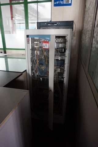 Qubix Cabinet without Outlets and Server Boxes