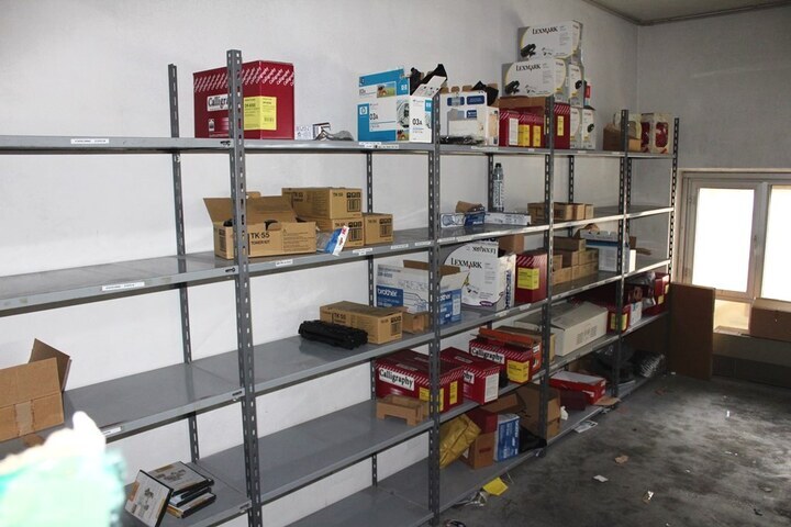 30 Bays Standard Steel Rack