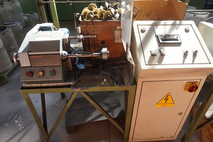 TECNOMAC P38 Bobbin Winders with Bucket Payoff