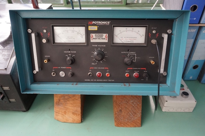 HIPOTRONICS HD100 HiPot Tester