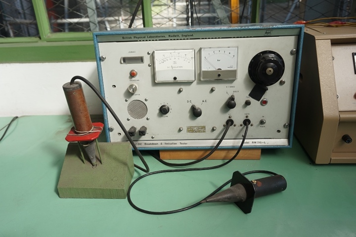 BRITISH PHYSICAL LABS RM215-L AC/DC Breakdown & Ionization Tester