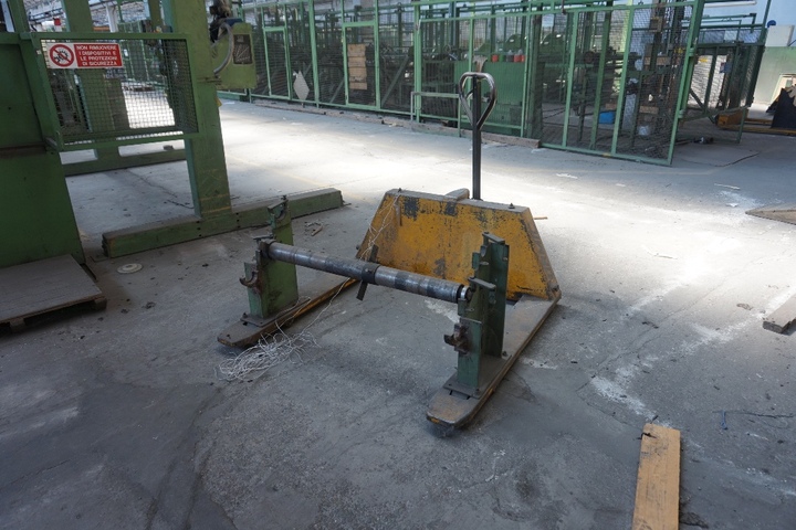 Ormic L2V Reel Lifter