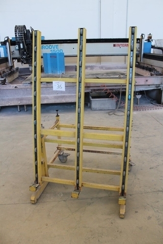 (1) Portable Tilting Glass Trolley