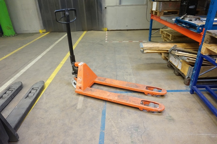 BT Pallet Truck