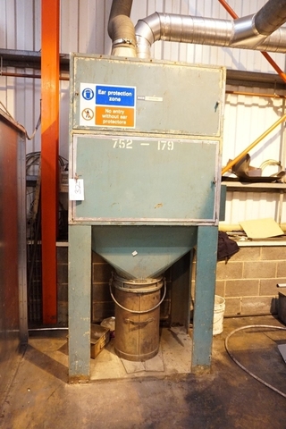 DCE Unimaster UMA G8 Dust Extraction Cabinet.