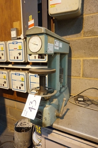 Avery Type 6402 Rockwell Hardness Tester