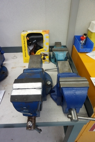 (3) Bench Vices 4” and 1 Vacuum Base Vice 60mm