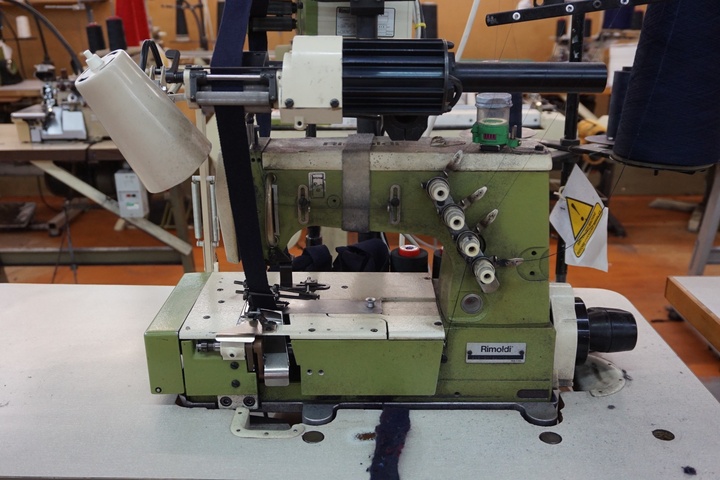 Rimoldi 263 343 JR 16 Sewing Machine with Sonia Elastic Insertor