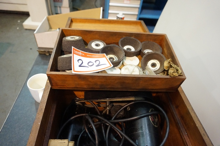 Grinding Attachment for Lathe