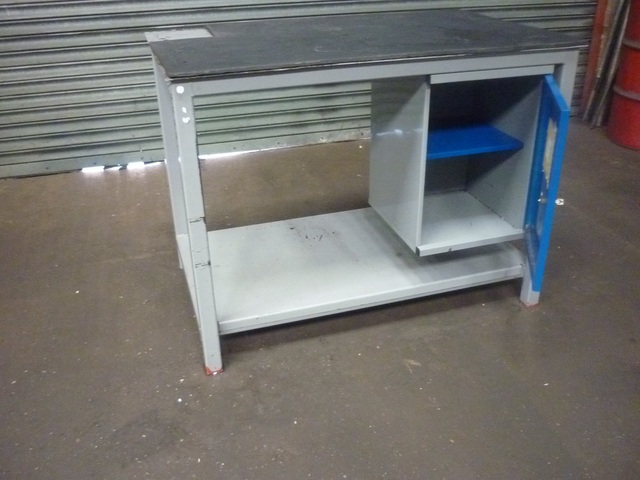 Workbench with Lockable Cupboard