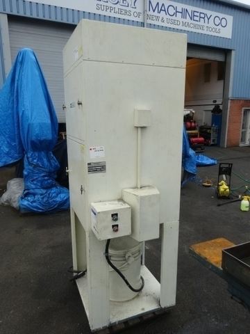 DCE Uma 152 Dust Extractor