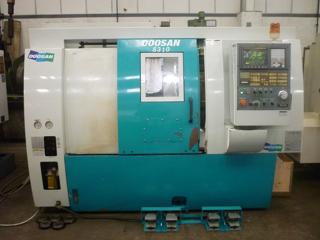Doosan S310 CNC Lathe with Fanuc 21t Control