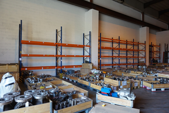 (6) Bays of Heavy Duty Racking