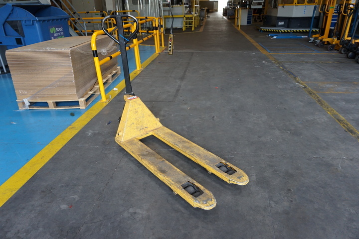 Total Lifter Pallet Truck
