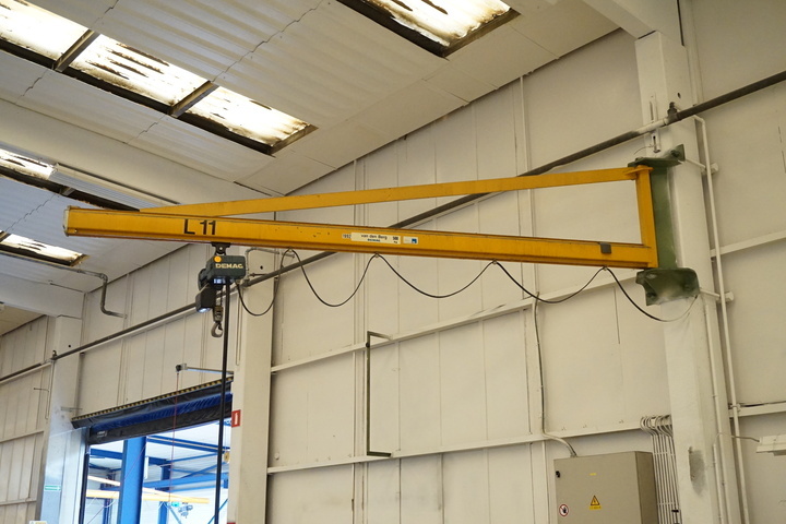 Girder 500kg Mounted Crane with Demag Hoist