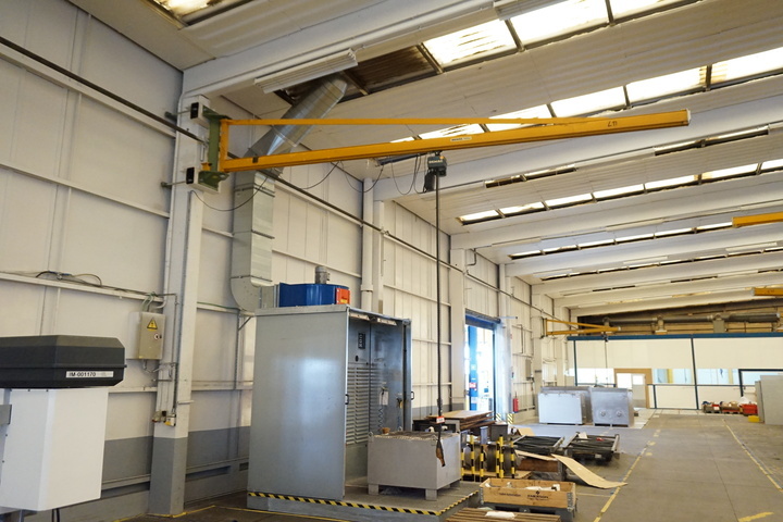 Girder Mounted Demag 500kg Crane