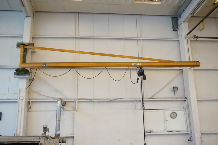 Girder Mounted 500kg Crane