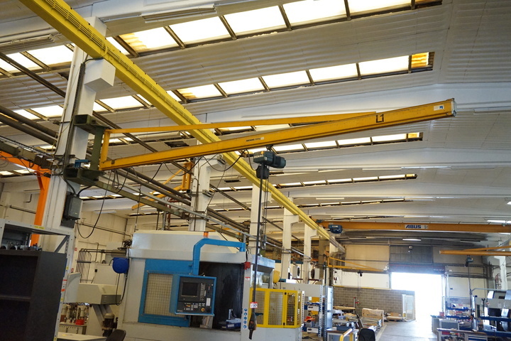 Girder Mounted 500kg Crane with Demag Hoist