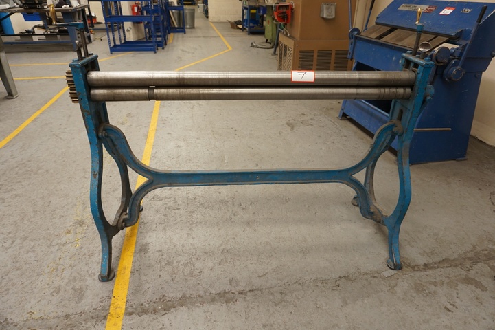 Hand Operated Initial Pinch Bending Rolls