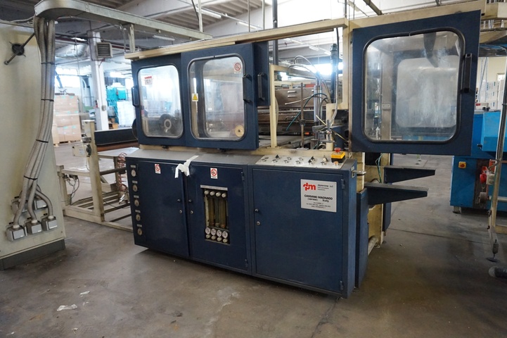 DPM TERMOFORMATRICE Thermoforming Machine