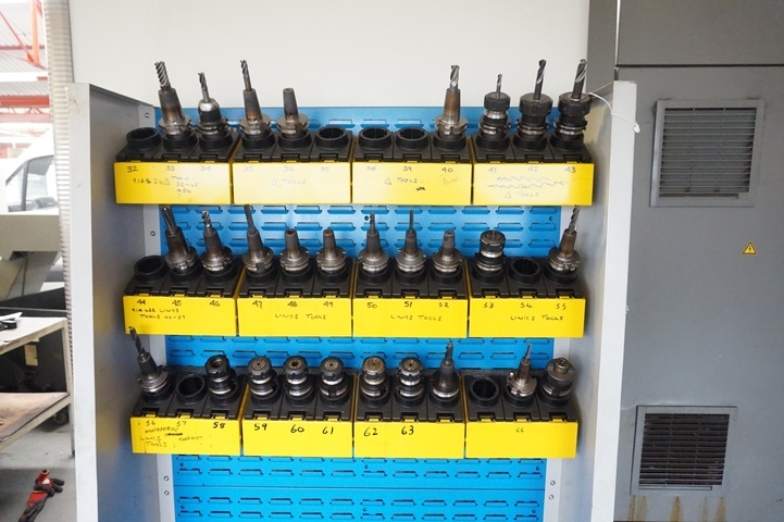 Rack of CAT 40 Tooling for Deckel Maho DMU DMC 1035V