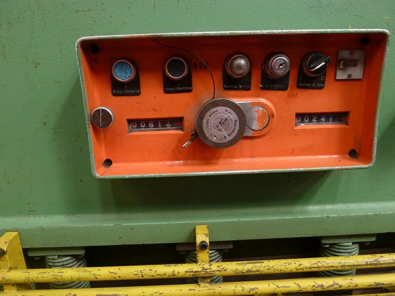 Sagita Manrhin 3050 x 6mm Hydraulic Swing Beam Guillotine Shear