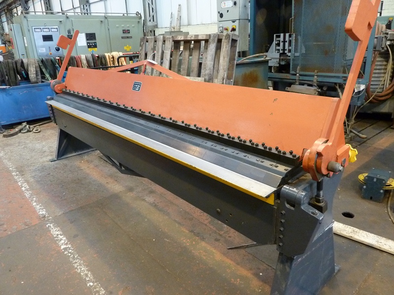 Carter  (Chinese) 3000 x 2mm Hand Operated Box & Pan Folding Machine