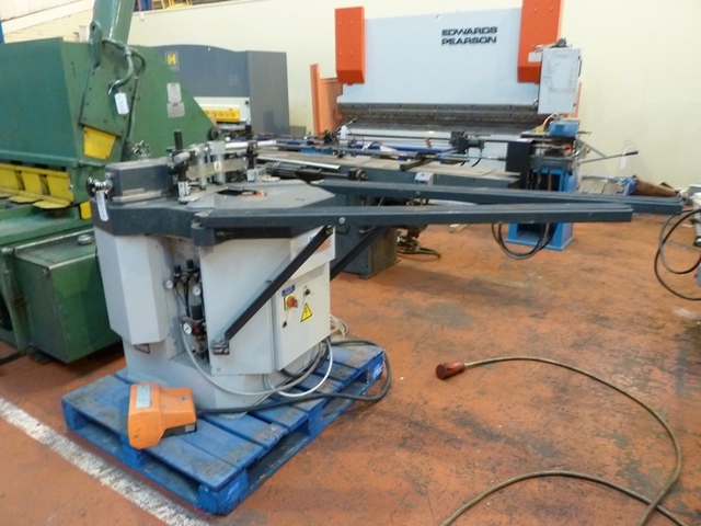 Elumatic EP124 Crimping Machine