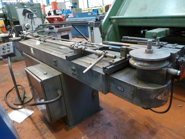 MC 350, 35 X 2 mm Capacity Mild Steel, Mandrel Tube Bender