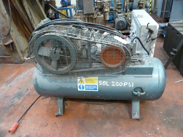 Ingersoll Rand Type 30, 15cfm Reciprocating, Receiver Mounted Air Compressor
