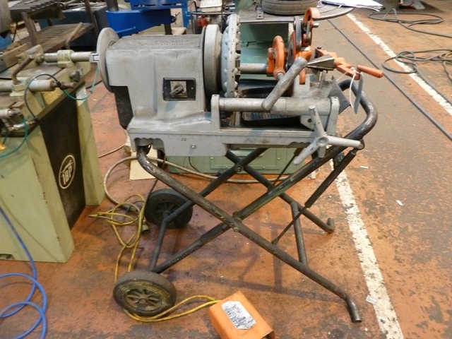Rigid Compact 300 - 3" Pipe Threading Machine