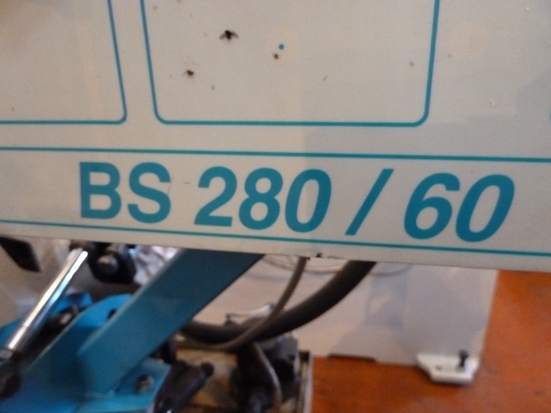 IMET 280/60, 230 mm rounds, Horizontal One Way Mitre Cutting Bandsaw