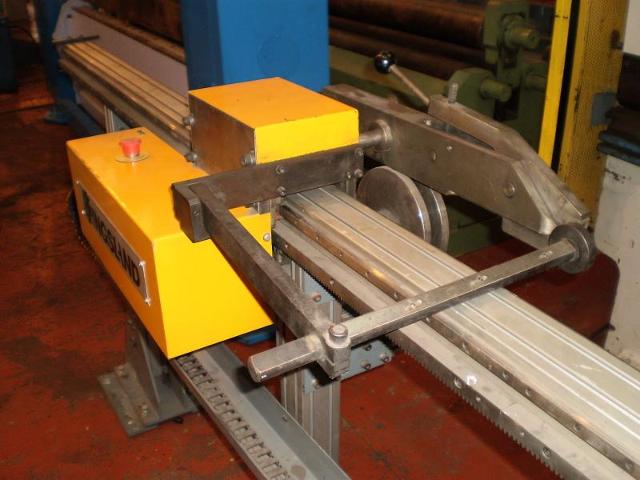 Kingsland Model 60P625 - 60Ton x 625mm Throat Triple Head Hydraulic Punching Machine