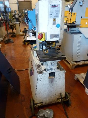 Geka PP50T, 50 Ton, Hydraulic single ended punching machine