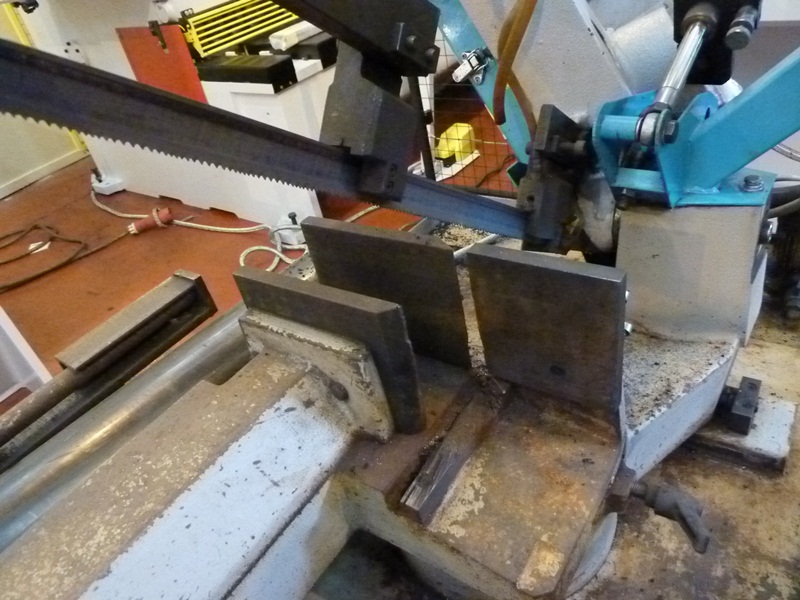 IMET 280/60, 230 mm rounds, Horizontal One Way Mitre Cutting Bandsaw