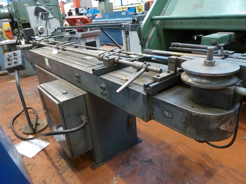 MC 350, 35 X 2 mm Capacity Mild Steel, Mandrel Tube Bender
