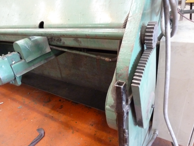 Pearson TX 3048mm x 10mm Hydraulic Swing Beam Guillotine Shear