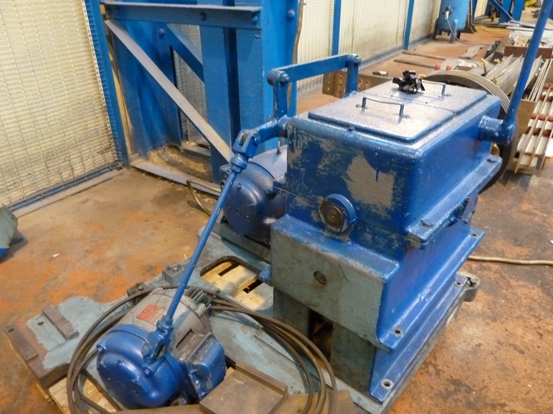 Frost Model 374, 2440 mm x 6 mm (8’ x ¼”), Power Operated Mechanical Driven Straight Folding  Machine